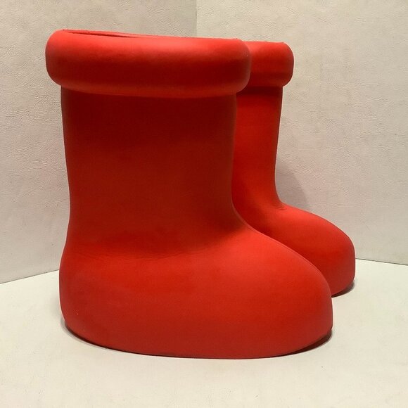 Unbranded Big Red Foam Boots Size 36-37 L - Picture 1 of 11